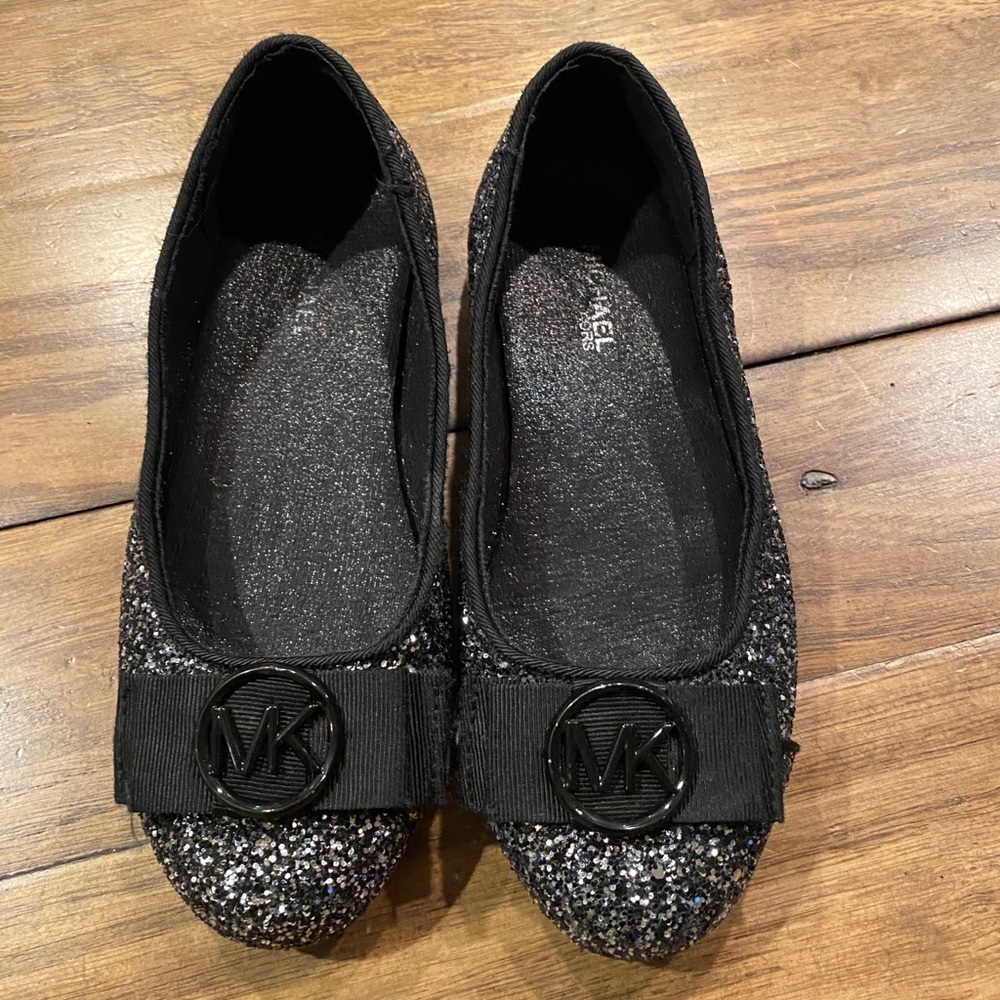 MICHAEL KORS girls size 1 black sequin dress shoes